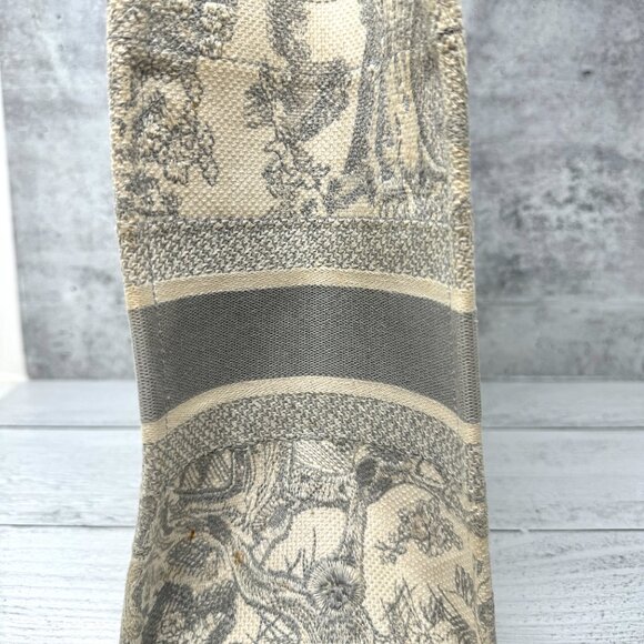Christian Dior Medium Book Tote Toile de Jouy Beige Gray Canvas Bag - Picture 3 of 16